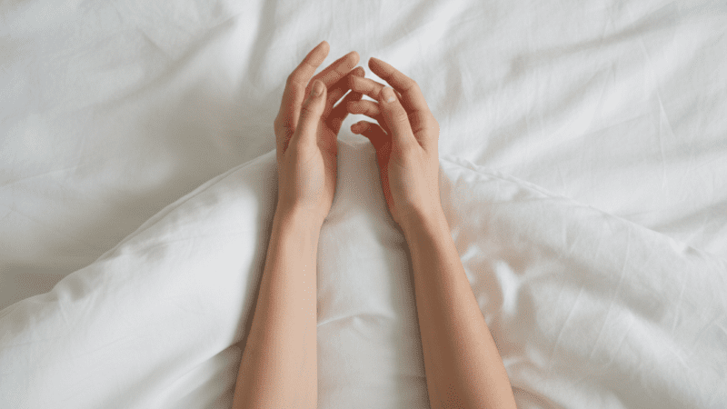 لماذا تُعبِّر الزوجة بالصوت أثناء العلاقة الحميمة؟